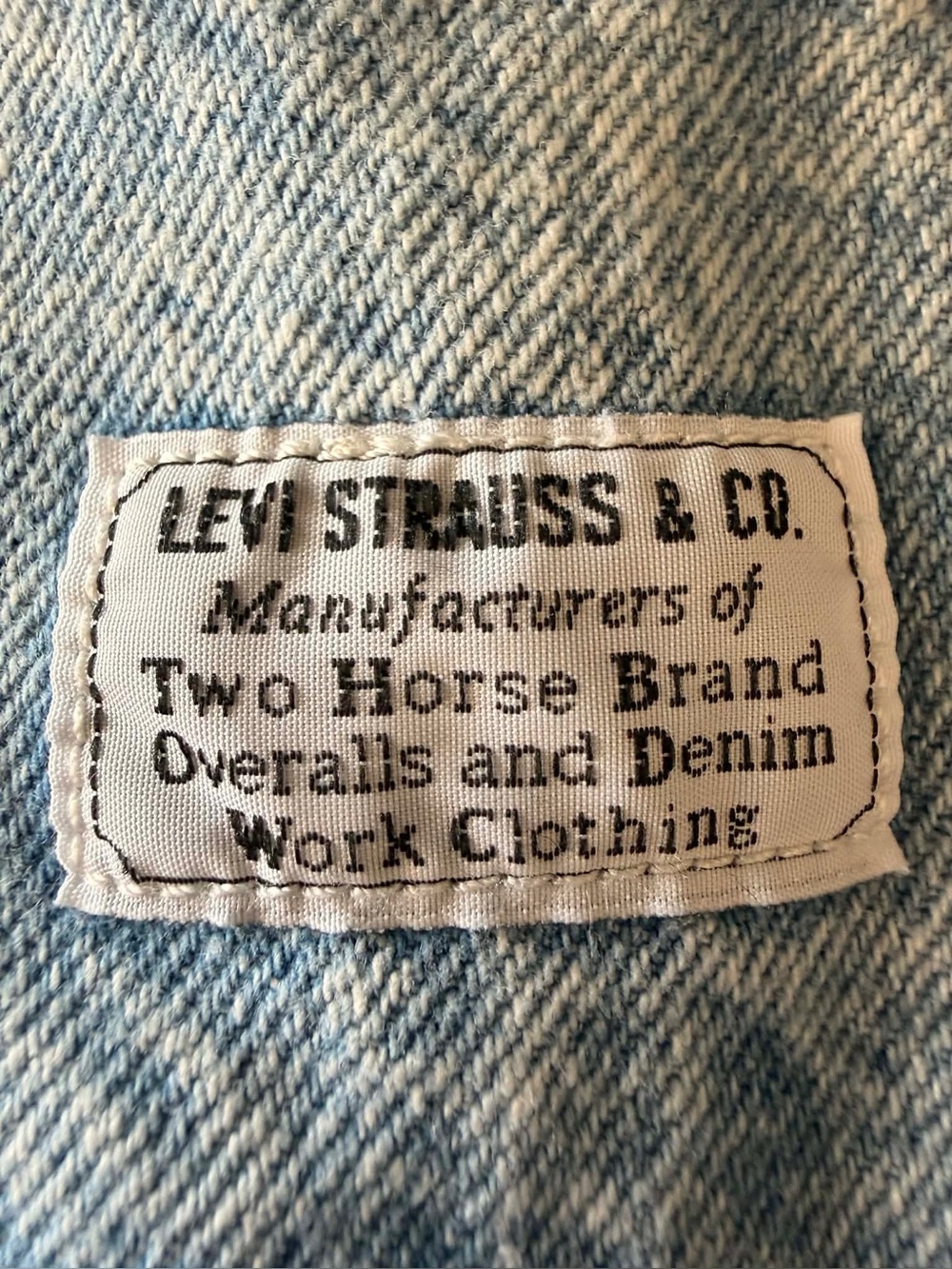 Levi's Denim Shortalls With Patch size Small  nwt from FreePeople website cute! - Picture 10 of 13